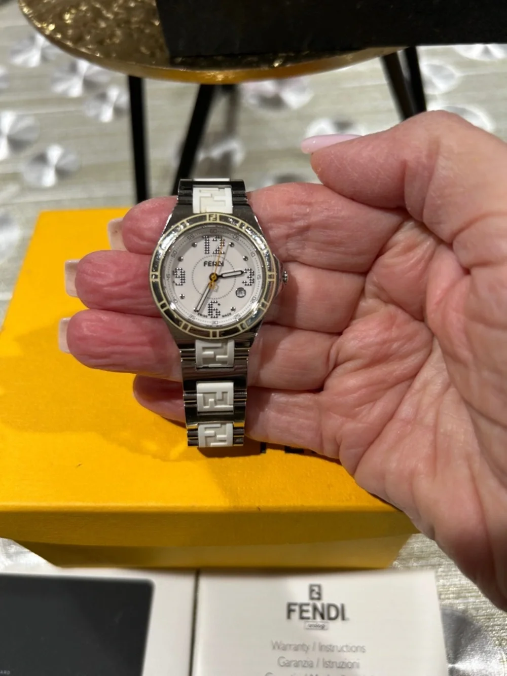 7055. Fendi Swiss Made White Ceramic FF Logo Watch Full Set Box Papers Working